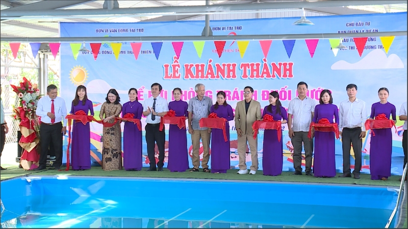 Khánh thành bể bơi phòng tránh đuối nước cho học  sinh